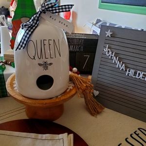 Rae Dunn Queen Bee Birdhouse